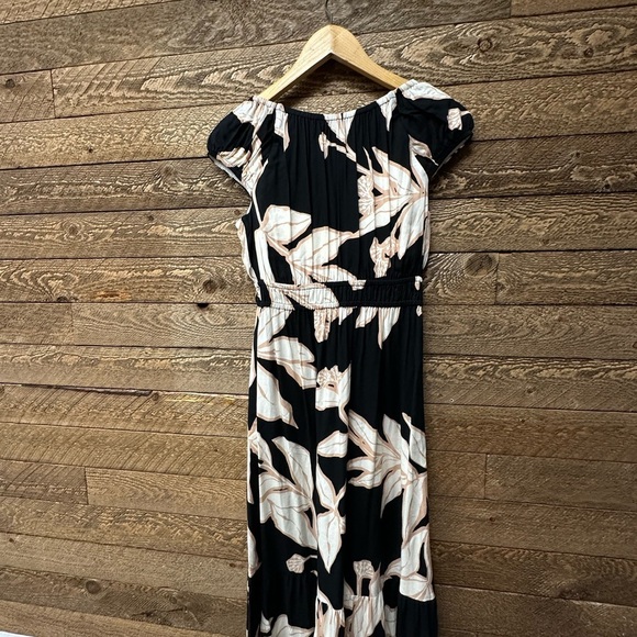 Sold - Picture 5 of 9